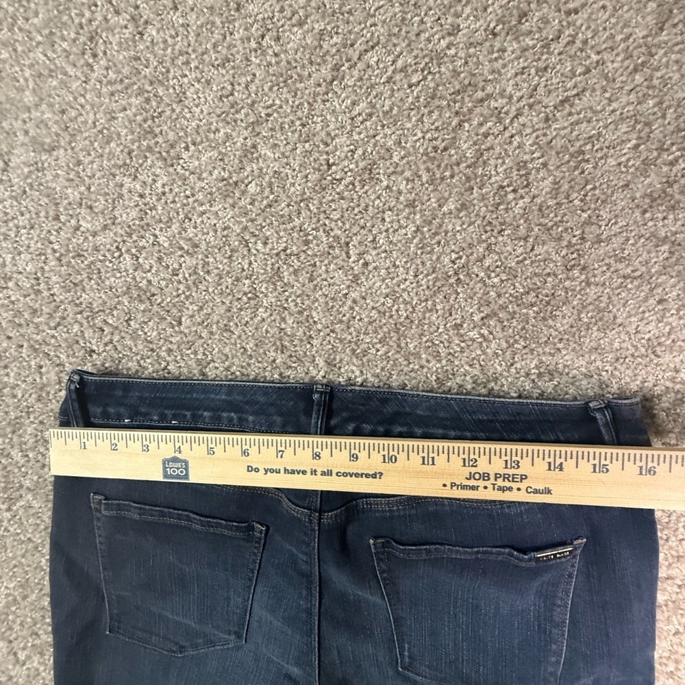 White House Black Market Slim Crop Jeans – Size 10S Dark wash Like new - Picture 8 of 8